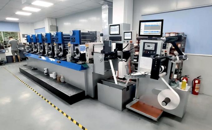 Промышленные ПК панели обеспечивают гибкие интерфейсы управлением HMI в принтерах ярлыка цифров